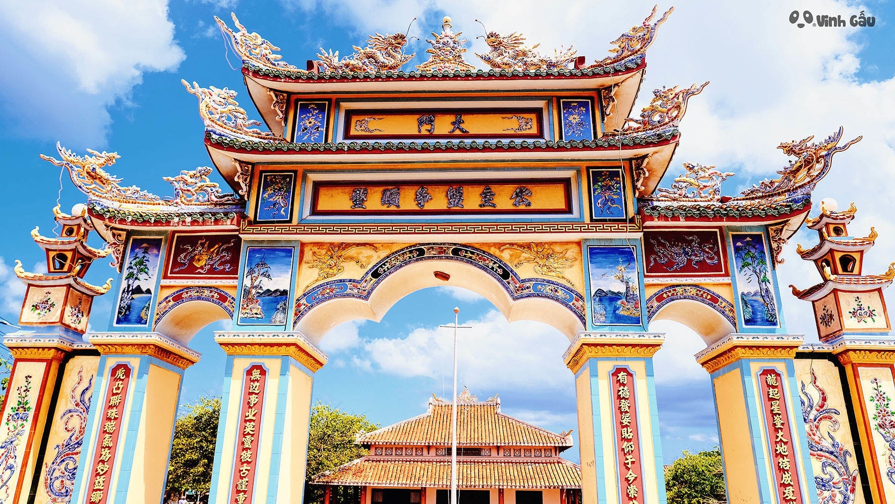 Đảo Phú Quý Có Gì - đền Công chúa Bàn Tranh